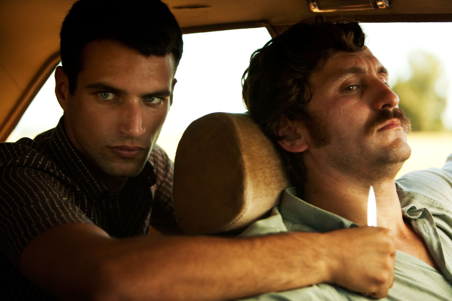 миниатюрный остров/la isla mínima. миниатюрный остров фильм 2014. миниатюрный остров. миниатюрный остров фильм 2014. фильм испанский на острове.